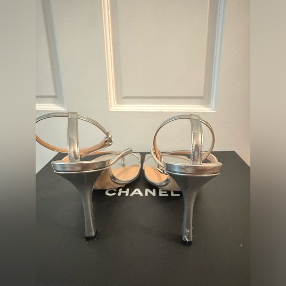 Bottega Veneta Stretch Strap Sandals in Silver - Picture 7 of 11